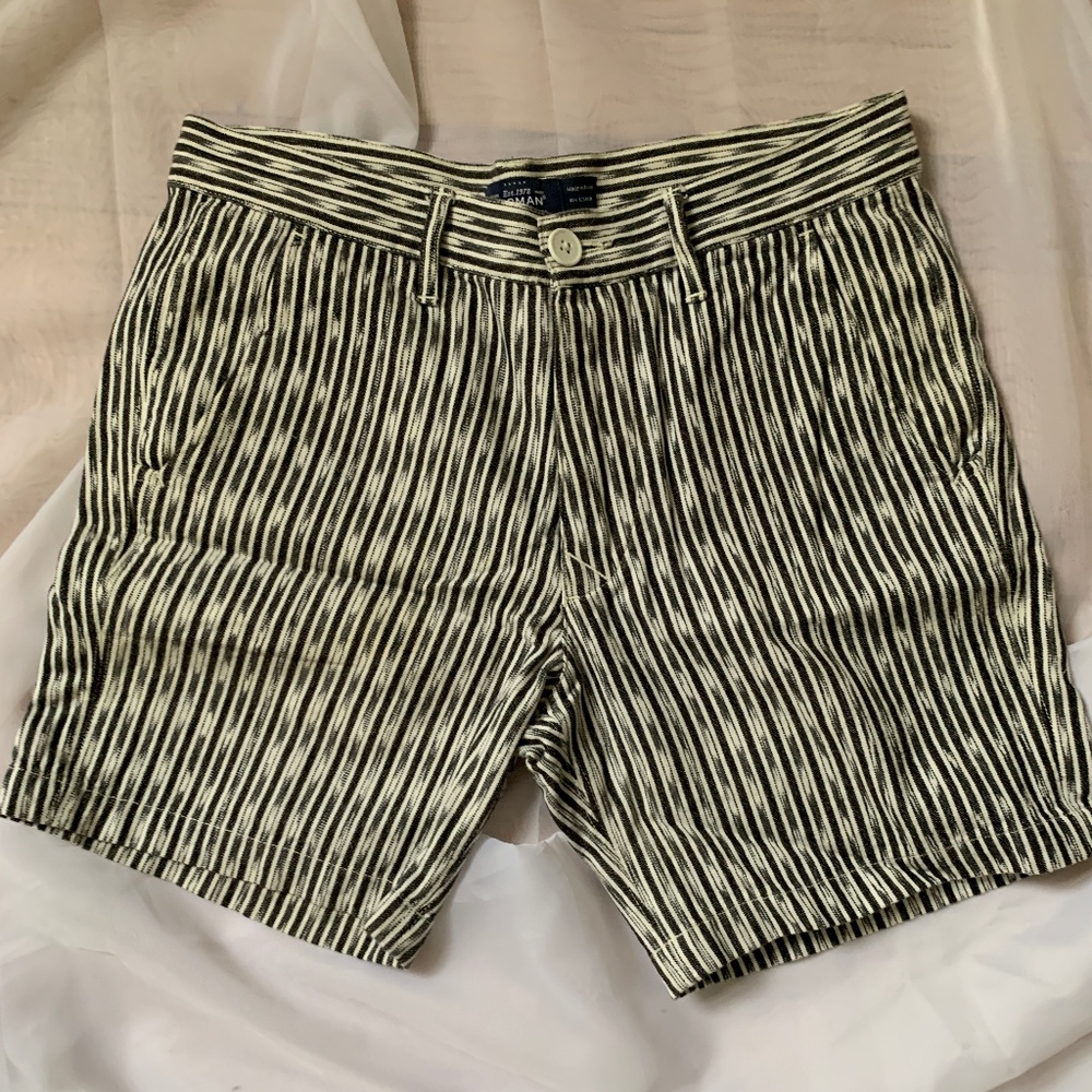 Topman Striped Shorts Black/White: 32